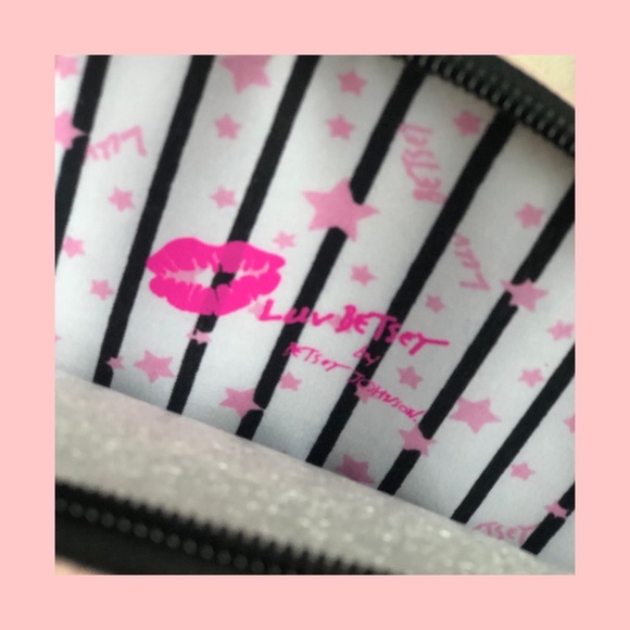 NWT BESTEY JOHNSON Blush Cat Wristlet / Clutch 💕 - Picture 4 of 4